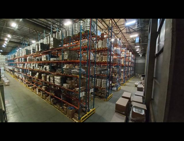 12,400M² WAREHOUSE TO LET IN JET PARK